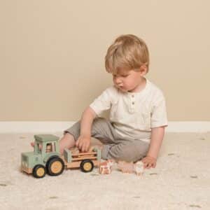 Tractor con trailer pequeña granja FSC Little Dutch