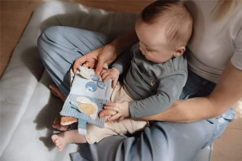 Libro blandito de actividades anilla Forest