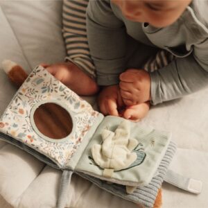 Libro blandito de actividades anilla Forest
