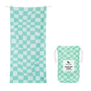 Toalla Dock & Bay Summer Check Verde – Secado rápido 160 x 90 cm