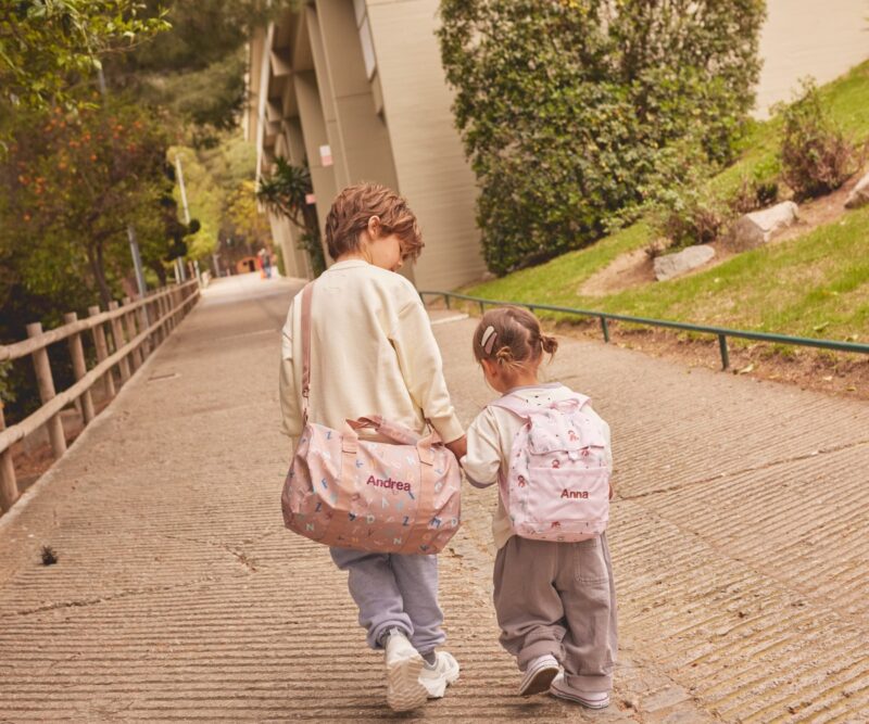Bolsa de Deporte Infantil Funny Letters – Tutete Personalizable y Ecológica