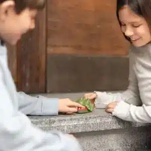 Juego Dinos Muerdededos – Djeco – Diversión y emoción desde 5 años