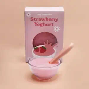 Tiny Tummies Strawberry Yogurt Bowl – Tiny Harlow – Juego de imitación con efecto mágico desde 3 años